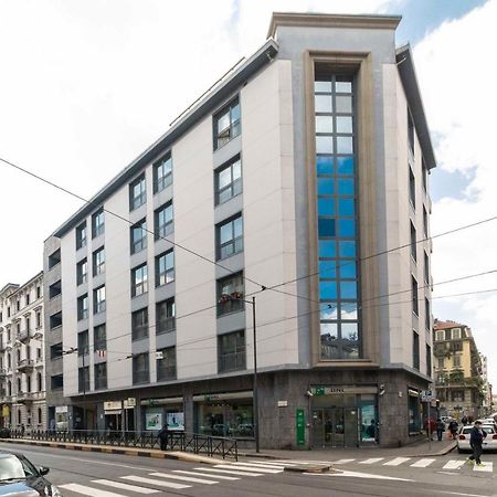 Enjoy Room- Appartamento Con Parcheggio Gratuito E Colazione Deliziosa ! Торино Екстериор снимка